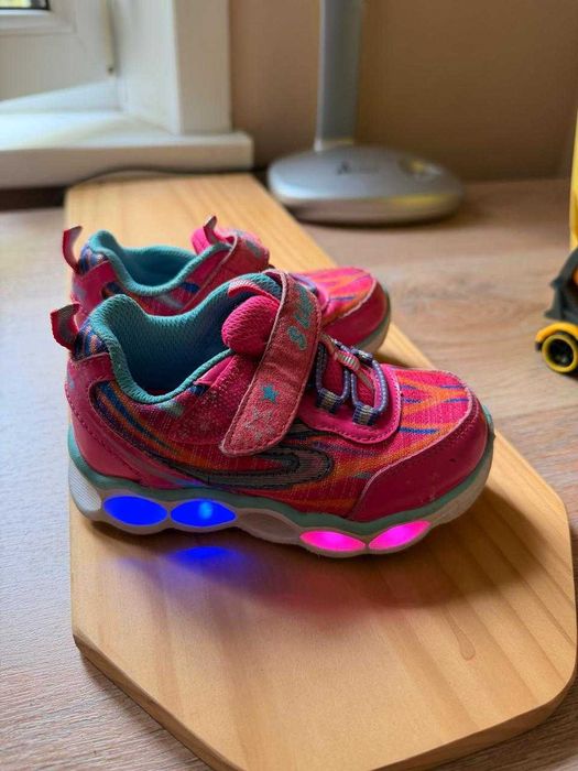 Детские кроссовки бренда Skechers (оригинал)