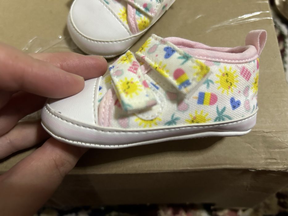 Детская обувь. Болалар оек кийими.б/у