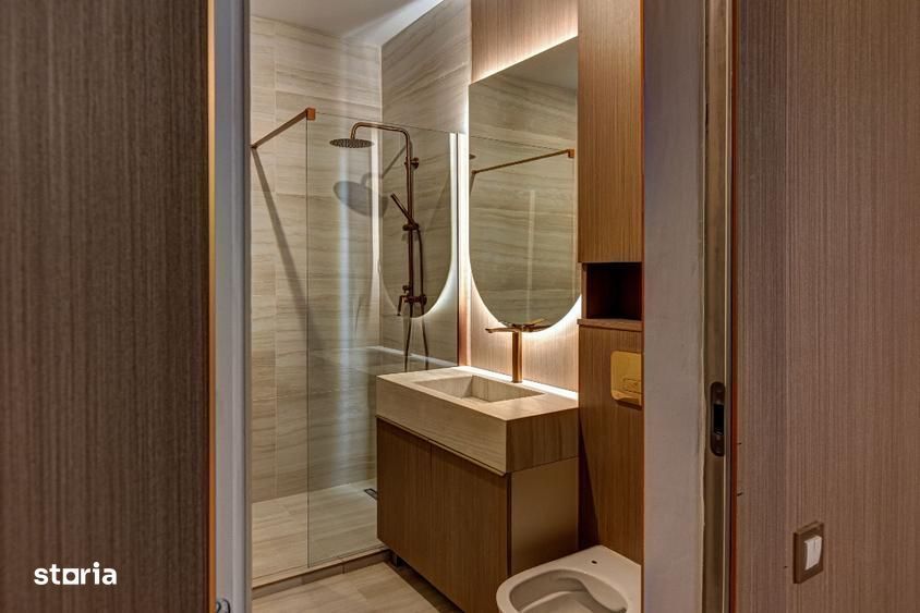 Apartament de vanzare 2 camere, balcon, etaj intermediar, Eroilor
