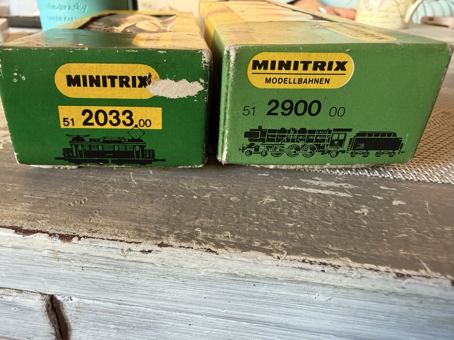 Minitrix хоби локомотиви