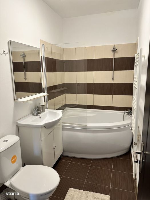 Apartament cu 3 camere ( duplex ) de închiriat