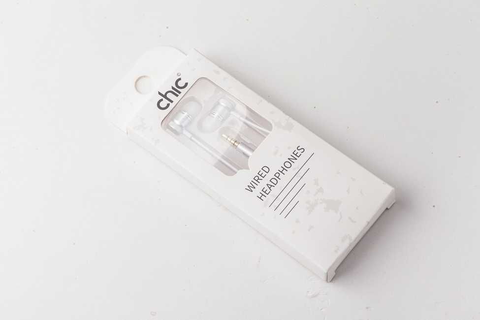 Слушалки с кабел, 10бр. за 9.90 + чантичка безплатно -КОЛЕДНА ПРОМОЦИЯ