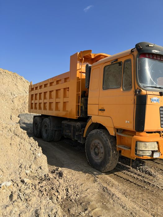 Сдам в аренду эксковаторы  и самосвалы