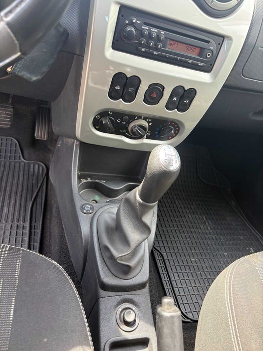 Dacia Logan Mcv .1,6 mpi Klima. GPL . Euro 5.