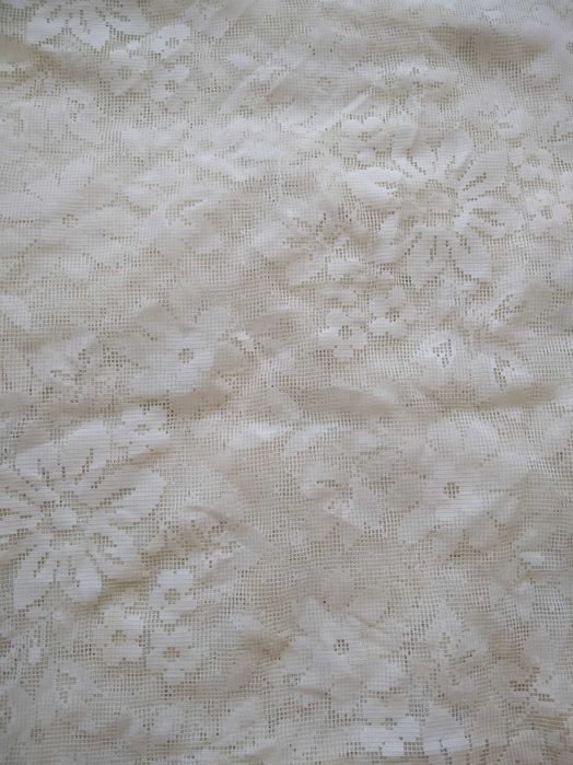 Тюль , скатерти. покрывало,пледы