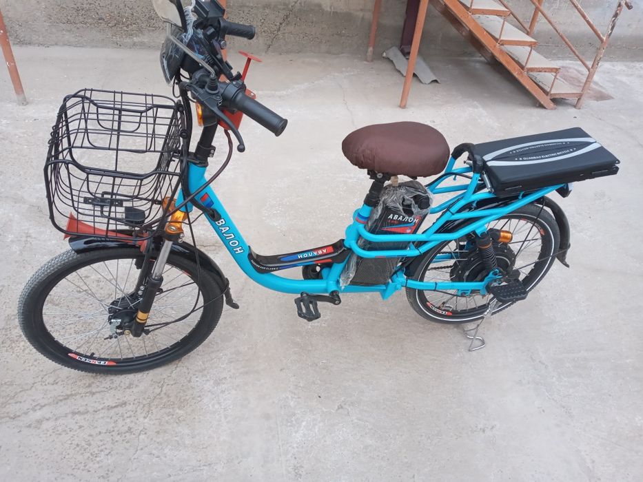 Elektro   Skuter   sotiladi.