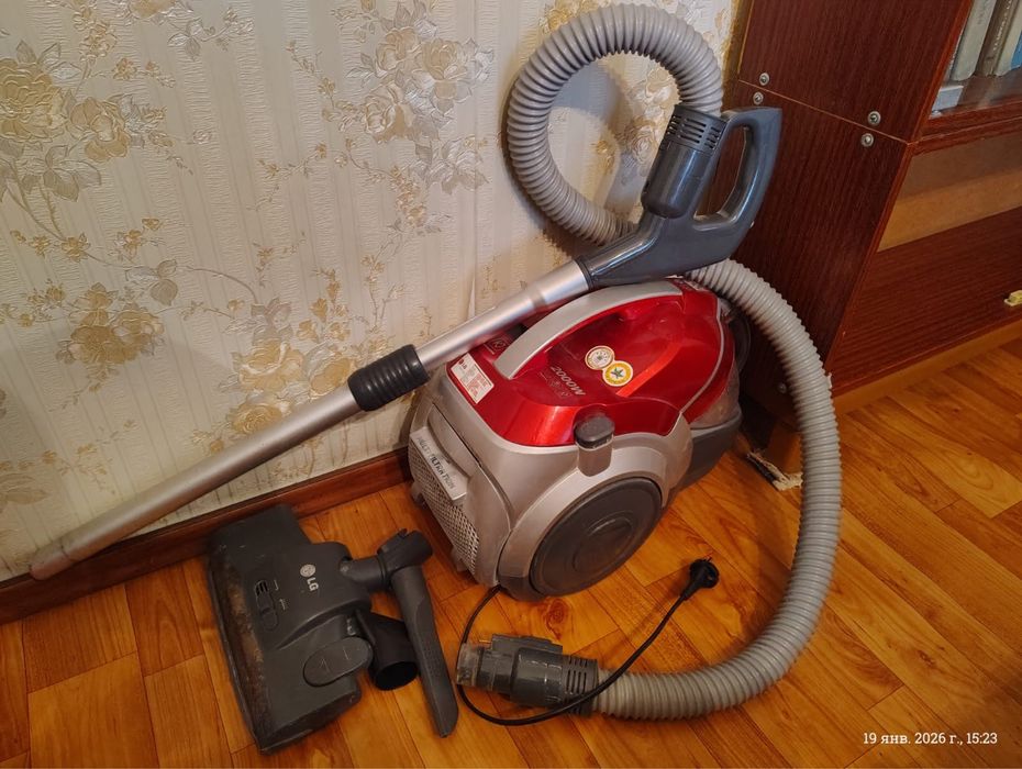 Продам пылесос LG