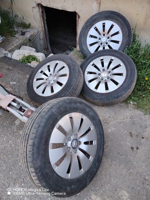 Vând jante mercedes 5x112