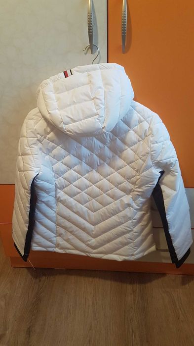 Tommy Hilfiger packable якe 100% ОРИГИНАЛНО размер XL дамско