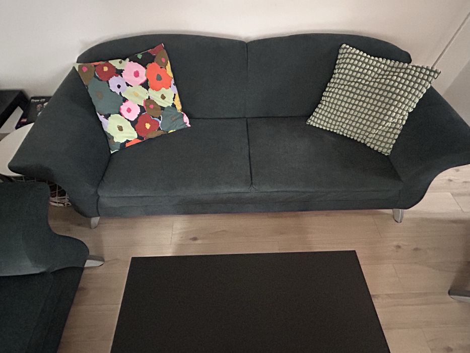 Диван: 3 броя в зелено