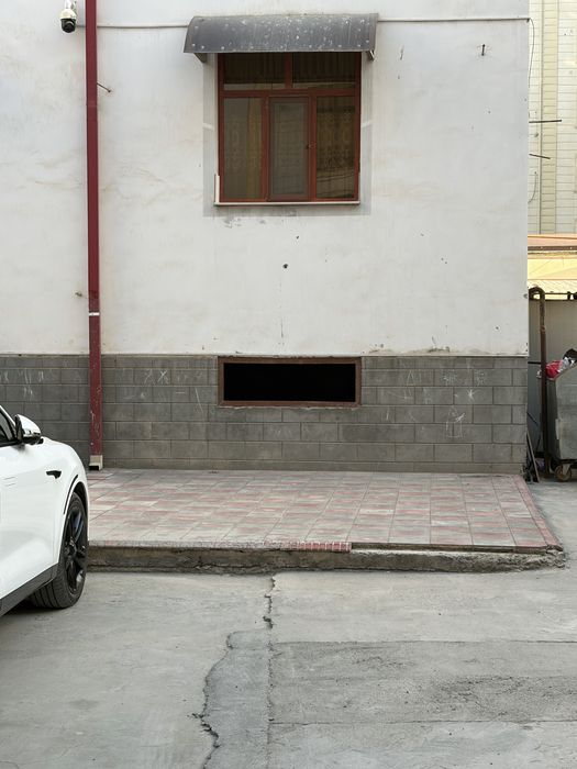 Подвал сотилади шахар марказида 53кв