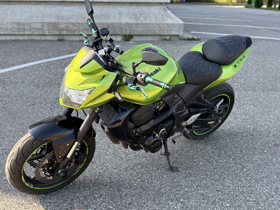 Kawasaki z750 2009 sau schimb cu r6 2007