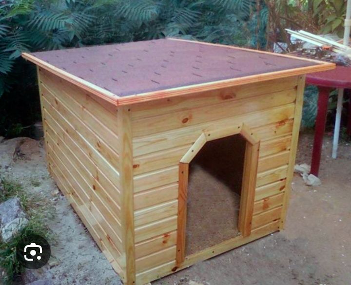 Продаются домики для собак.