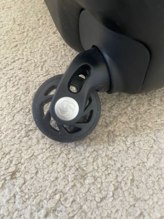 Продам чемодан Samsonite