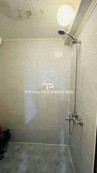 Дава се под наем Едностаен апартамент в Бургас, Център - 35 кв.м за 280.5 € - Снимка #4