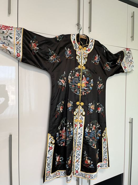 Винтидж китайско бродирано кимоно Синя елегантност Шиноазър рокля