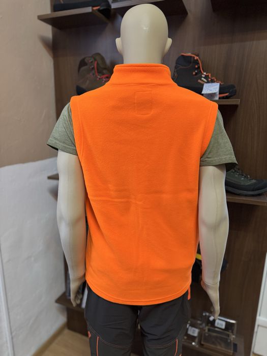 Vesta fleece, Univers