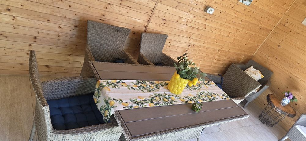 Set gradina/terasa ( masa cu 4 scaune Jysk)