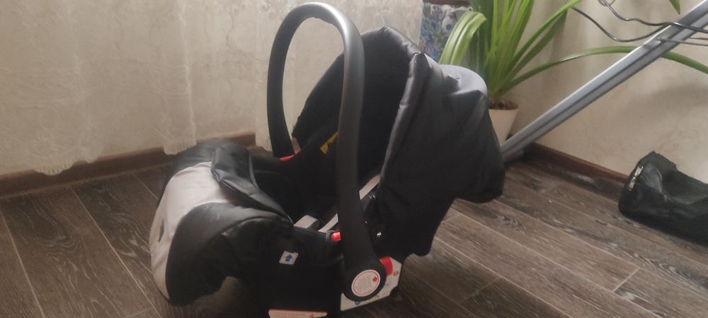 Продаётся новое авто кресло
