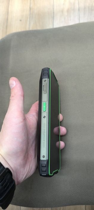 Телефон в хорошем состояние