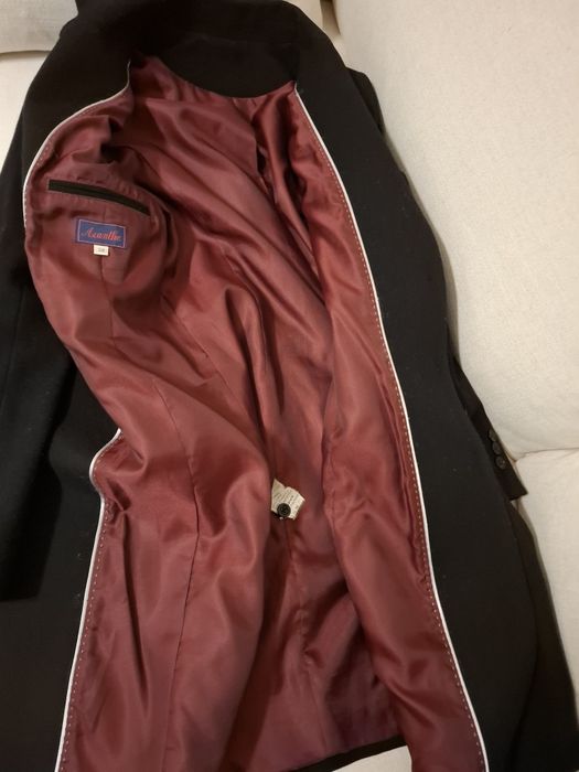 Дамско пролетно-есенно  палто на френската  марката  "Acanthe"