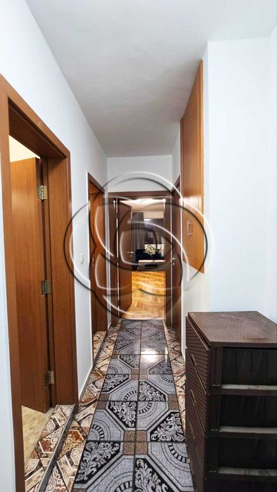 Дава се под наем Двустаен апартамент в София, Център - 64 кв.м за 650 € - Снимка #2