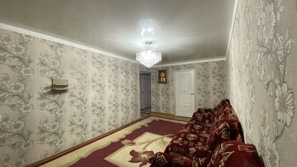 срочно 3 бөлмелі пәтер сатылады.