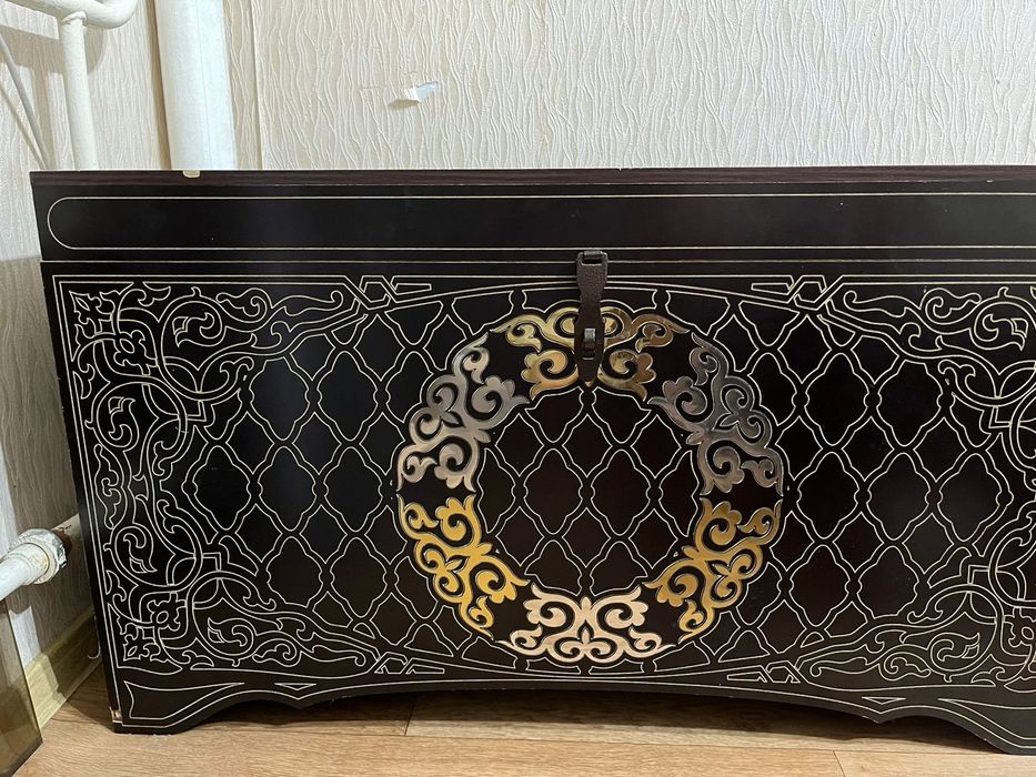 Продам сандык в хорошем состоянии