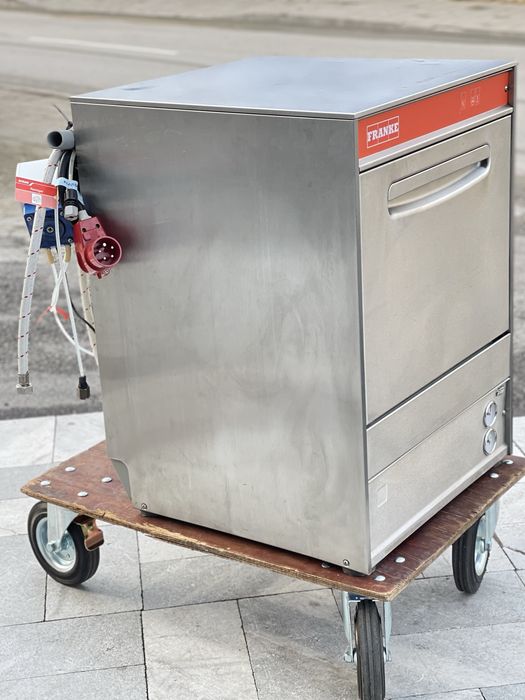 Професионална миялна машина FRANKE | COMENDA FC 54E - 50см/400V