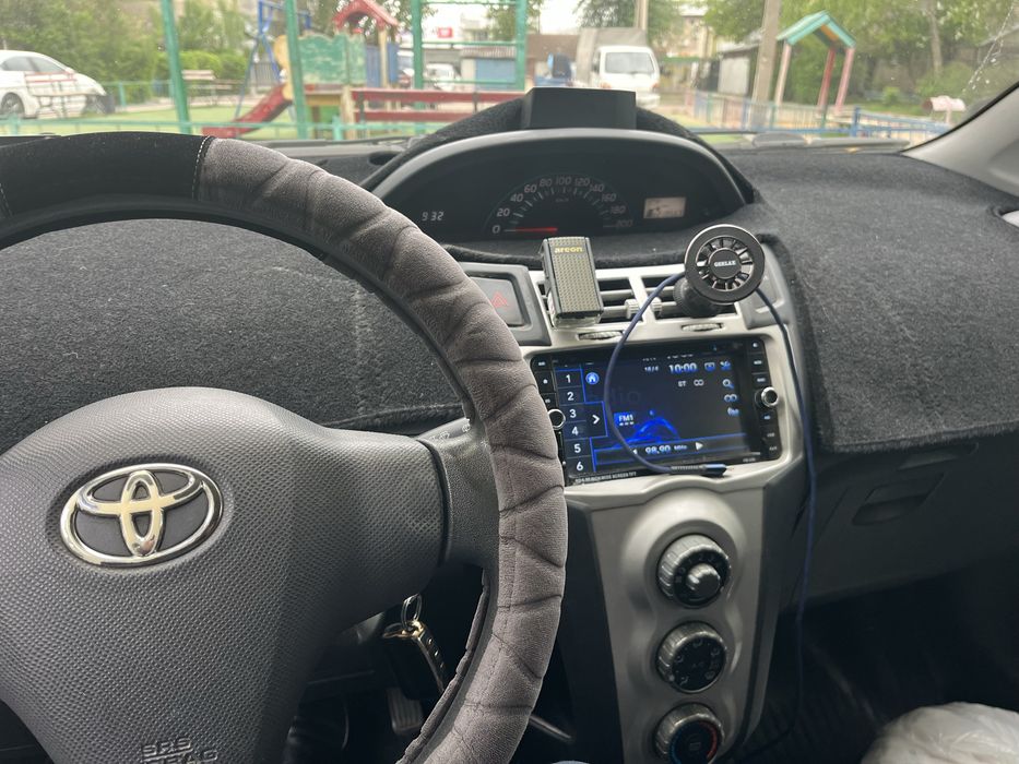Toyota Yaris 2008