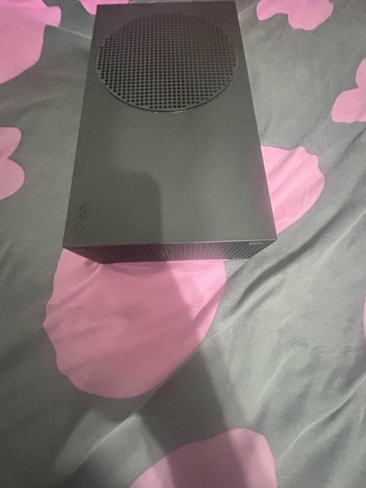 Vand Xbox series S de 1TB Negru