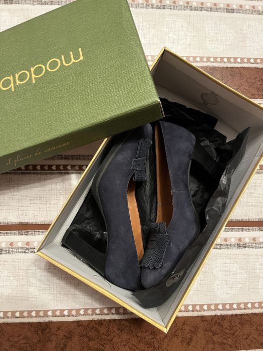 Официални обувки на висок ток -36 номер