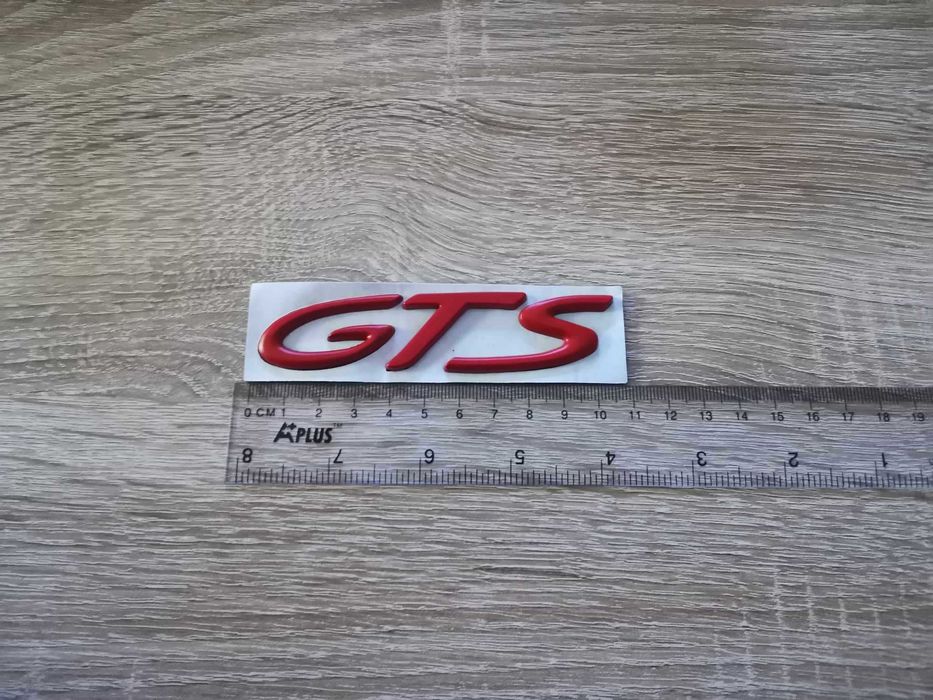 Порше Porsche GTS червен надпис емблема