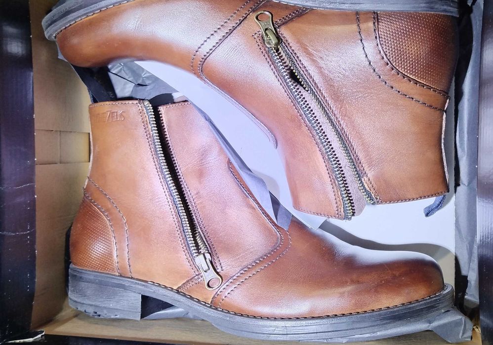 Ghete din piele Thezeus