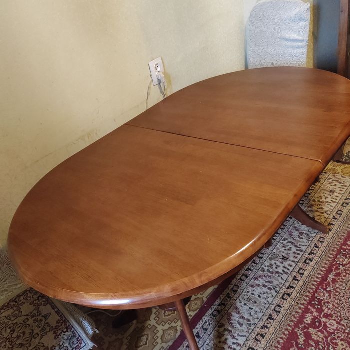 Продам раздвижной стол