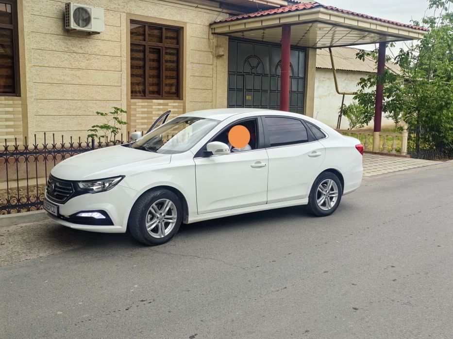 Faw Besturn B30 sotiladi