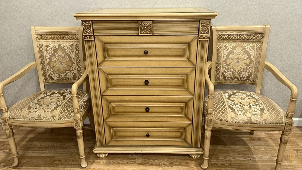 Спальный гарнитур