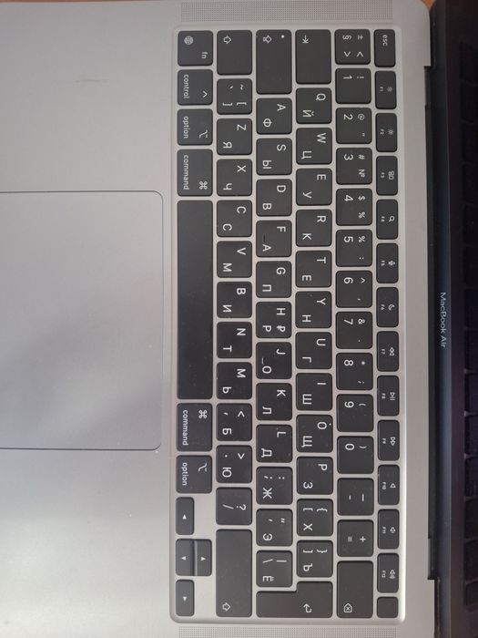 macbook air почти новый