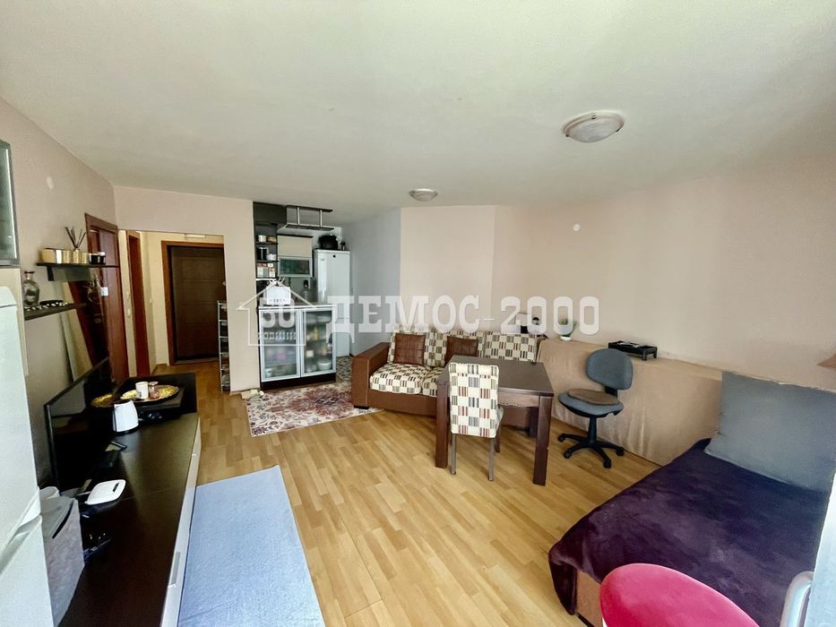 Спешно! Двустаен обзаведен апартамент в кк.Златни пясъци до плажа