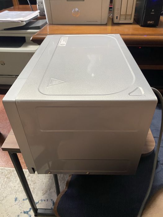 Микроволновая печь  LG MS-2044 V