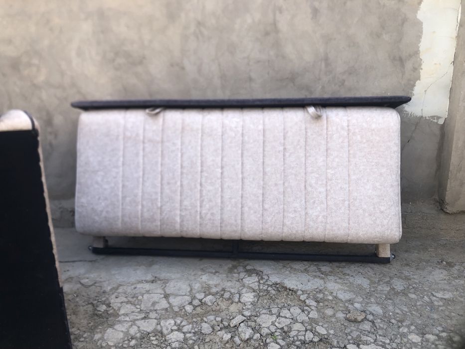 Ugolok divan holati yaxshi tel qlila