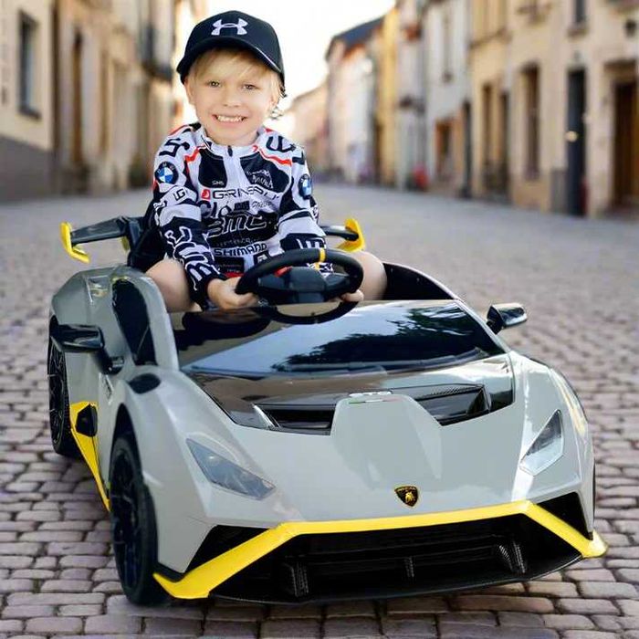 Masinuta electrica pt. copii Lamborghini Huracan STO 12V 2x40W