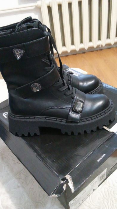 Ботинки женские осень