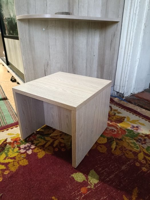 Табурет маленький