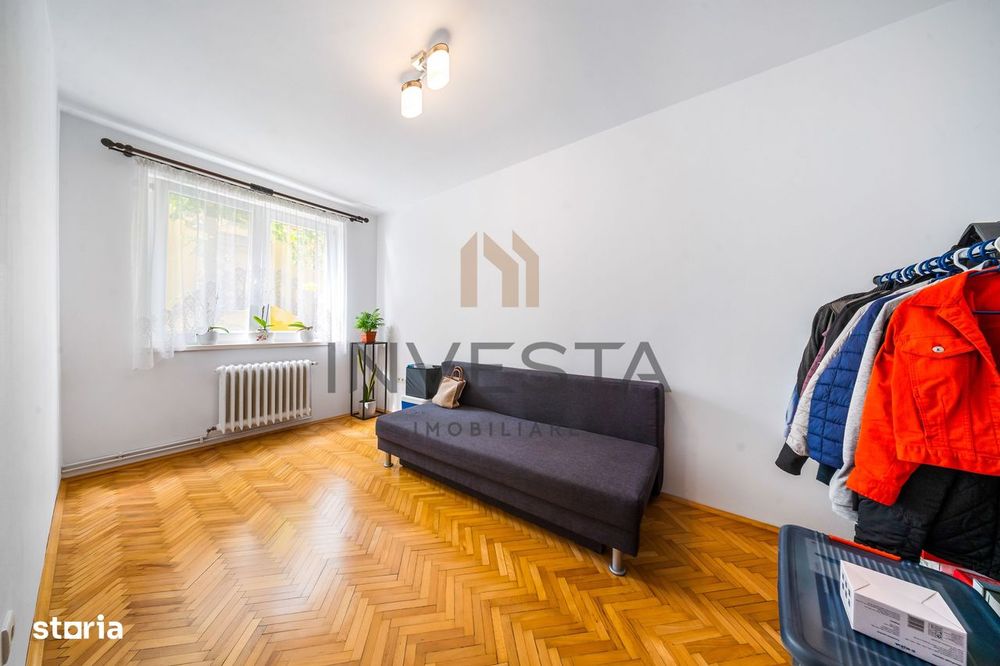 Apartament 3 camere, renovat, balcon 11 mp, etaj 1, strada Unirii!