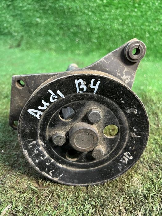 Гур насос гидроусилитель руля Ауди 80 Б4 Audi B3