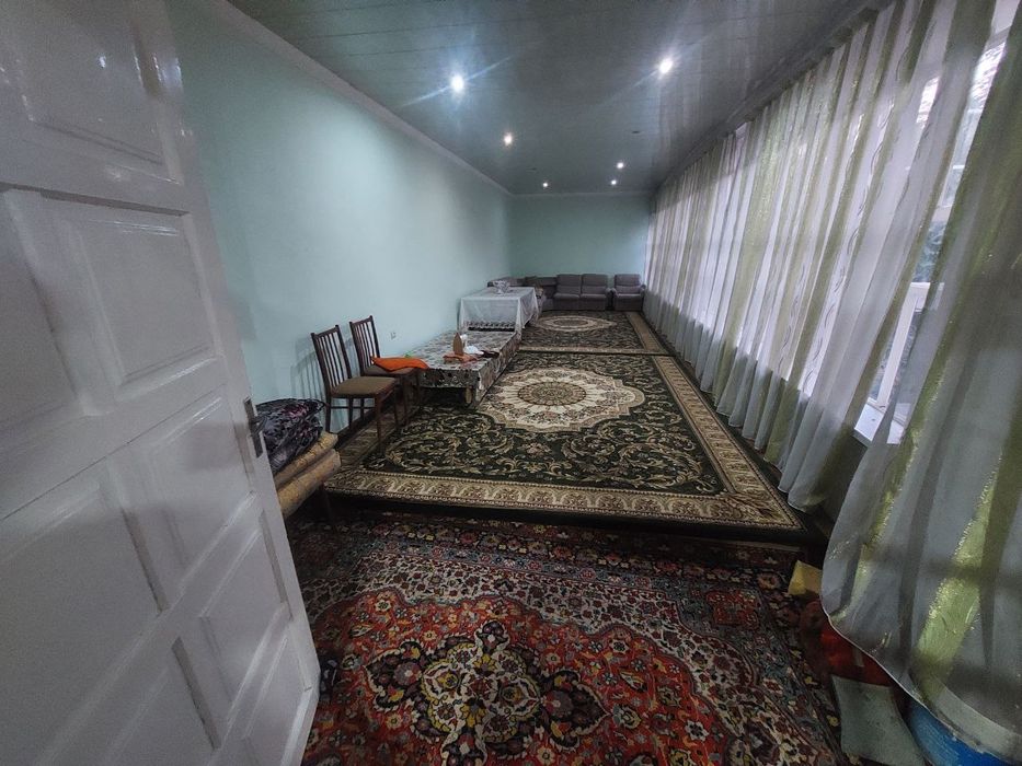 Срочно Payariq shahrida 8 sotixli hovli sotiladi srochno