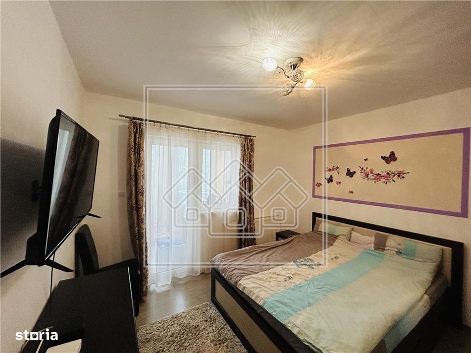 Ap spatios, mobilat si utilat, 3 camere, 2 balcoane, 2 parcari
