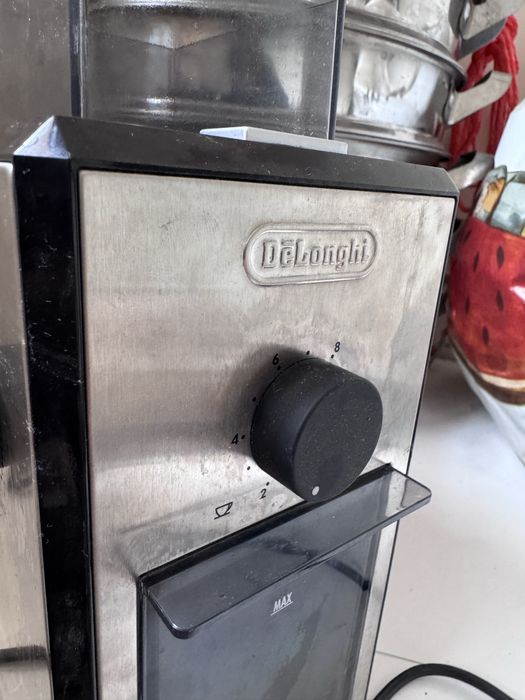 Кофемашина delonghi