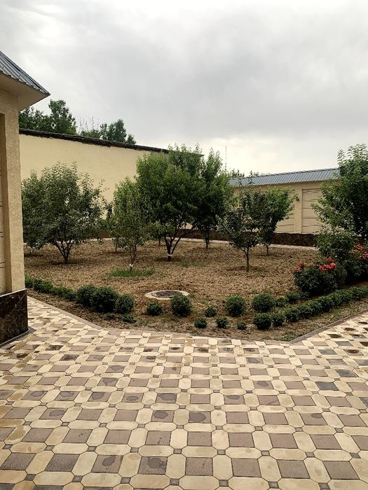 СОТИЛАДИ! КЕЛЕС МАРКАЗИДА, Хокимият ёнида, 6 сотих, евро ремонт 2022.